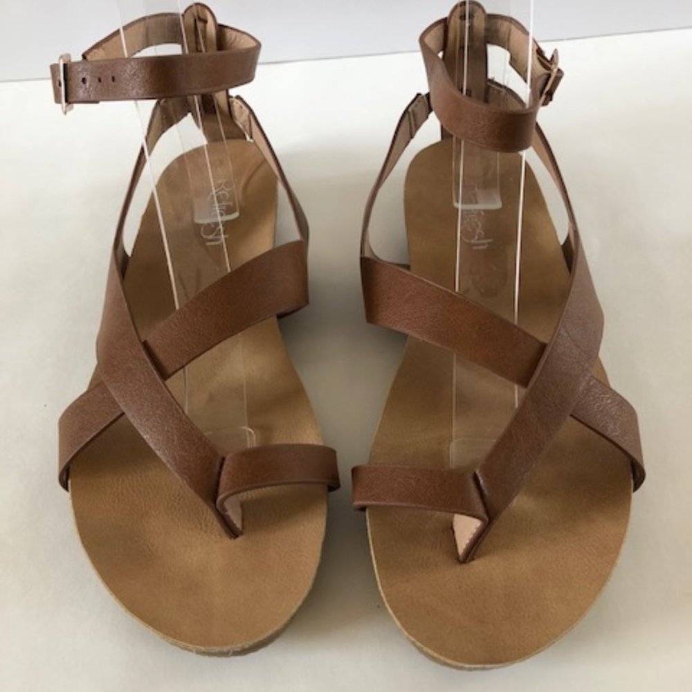 TWISTY Flat Sandal